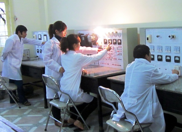 Báo điện tử Đảng CSVN: Khoa Sư phạm kỹ thuật - Trường Đại học Sư phạm Hà Nội mở thêm 3 ngành học mới 